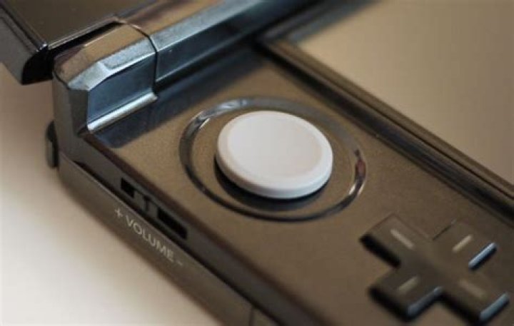 
Second Analog For Nintendo 3DS Will Hit Stores on Dec 10th