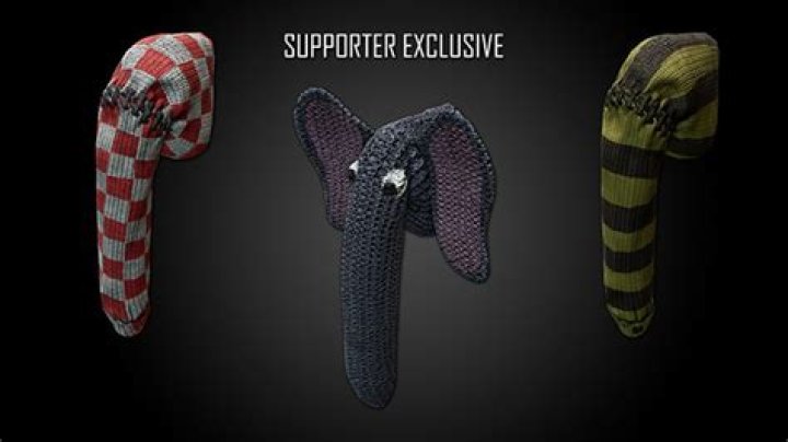 SCUM Update Includes Willy Warmers, Festive Phallic Outfits for Players