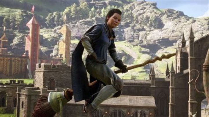 Hogwarts Legacy Get on Broom: How to Summon and Mount Your Broomstick