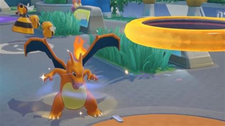 Best Charizard Builds in Pokémon Unite