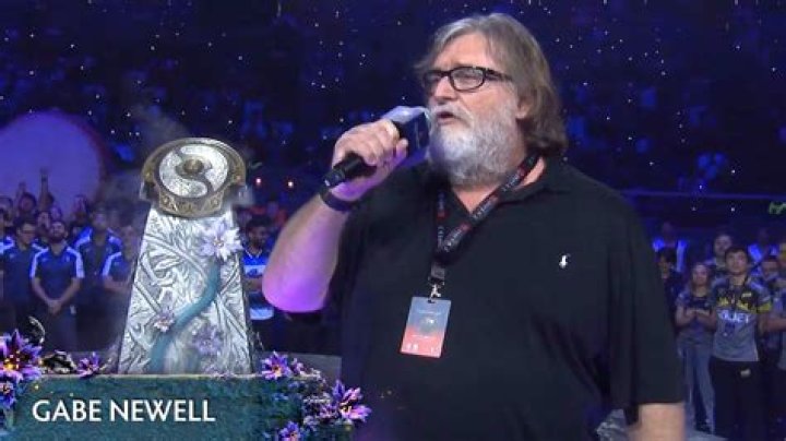 Gabe Newell refuses to say the number 3 in surprisingly funny Dota 2 voice recording