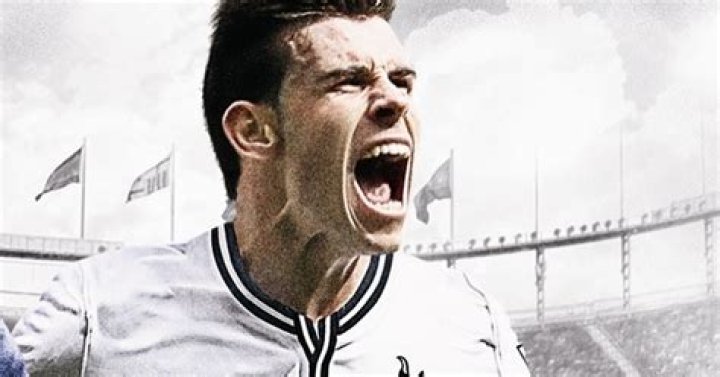 Gareth Bale remains FIFA 14 UK cover star despite transfer to Real Madrid