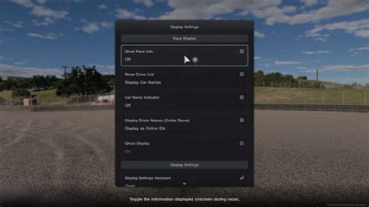 How to change display settings in Gran Turismo 7