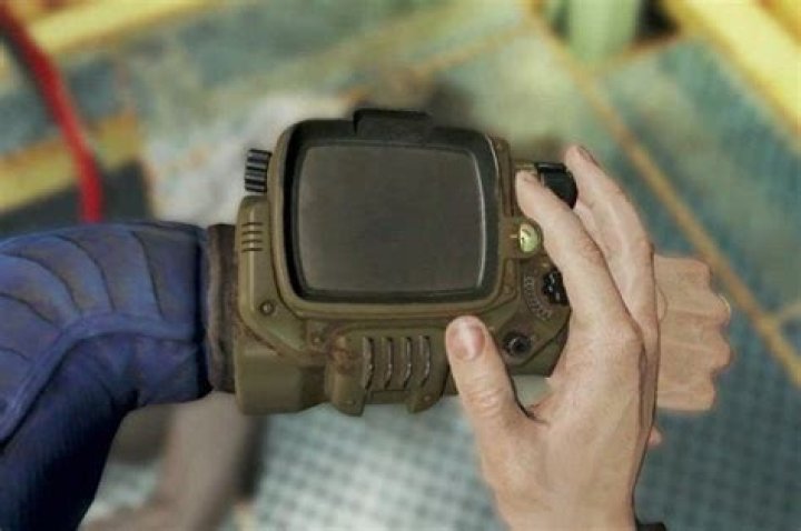 I wore the Fallout 4 Pip-Boy for a week