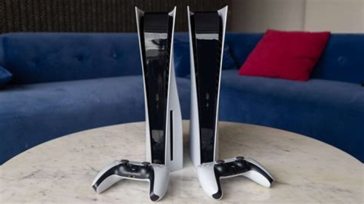 Is it better to get disc or digital PS5 games?