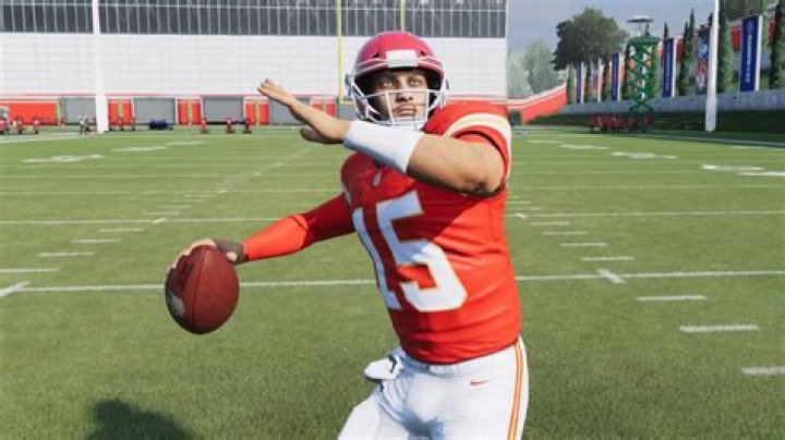 Madden NFL 22: How To Throw A High Pass?