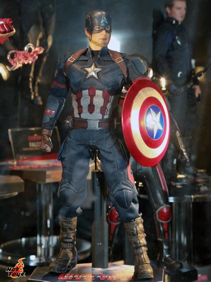 
Possible Spoiler Revealed In A Captain America: Civil War Toy
