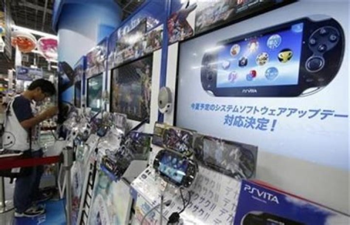 
PS Vita sales hit new lows in Japan
