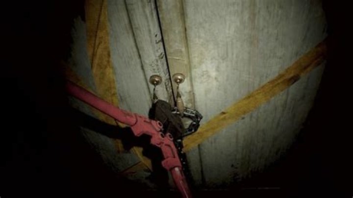
Resident Evil 7 Guide: Where to Find the Bolt Cutters
