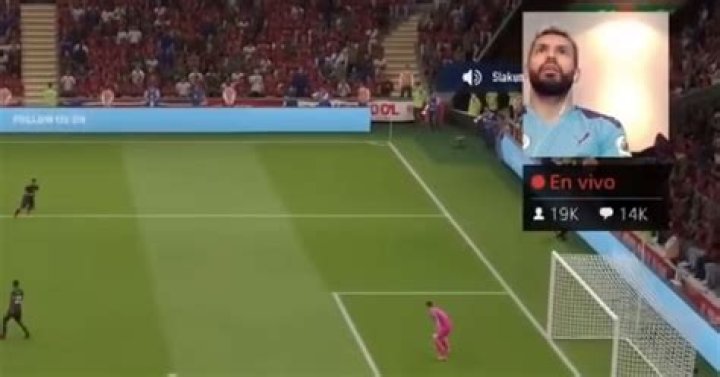 Sergio Agüero is an unlikely FIFA 20 streamer hero during the lockdown