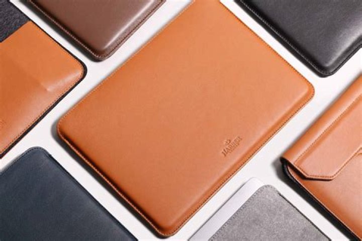 The Best Laptop Sleeves - GameRevolution